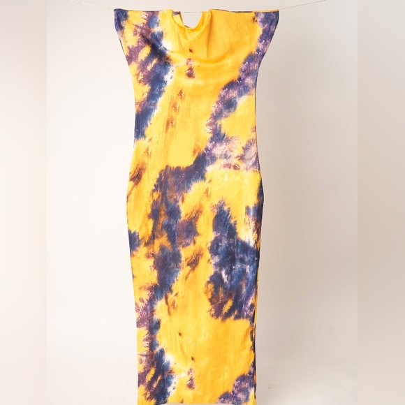 Dresses & Skirts - Dress